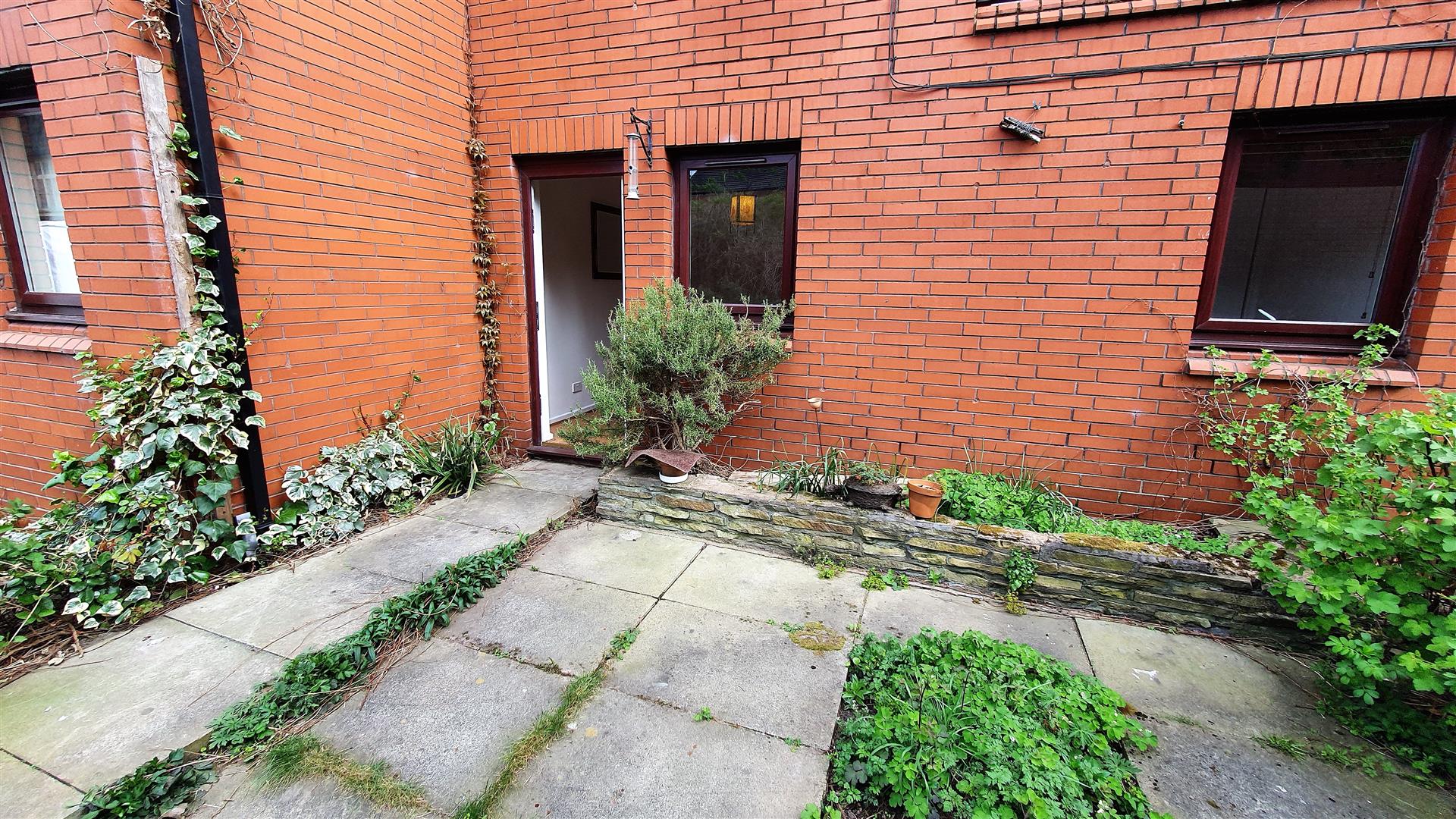 38 Brightwell Walk  Manchester
